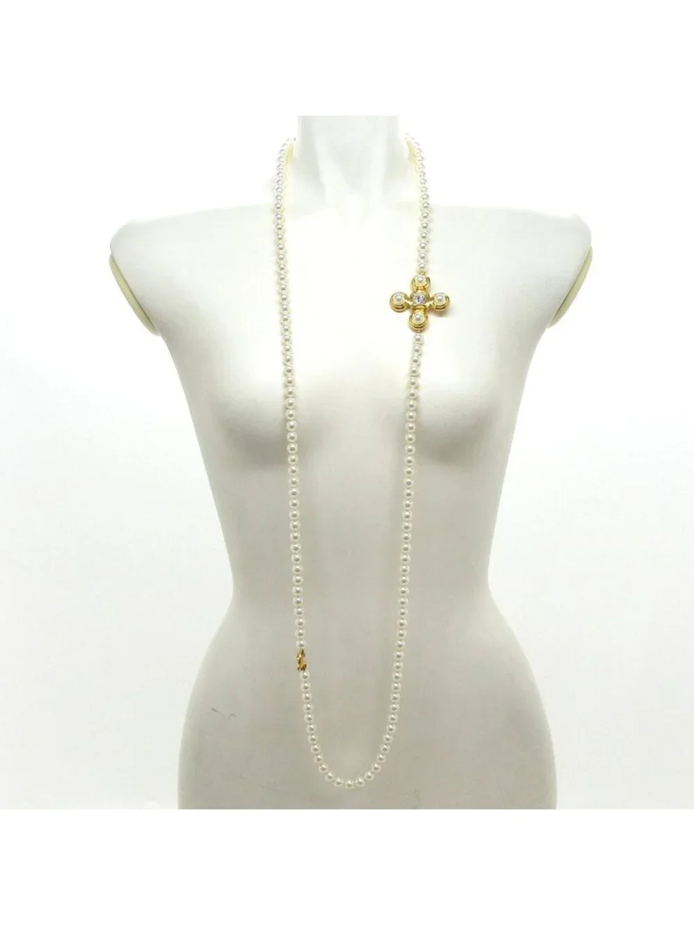 Chanel Necklace CC Logo White Gold